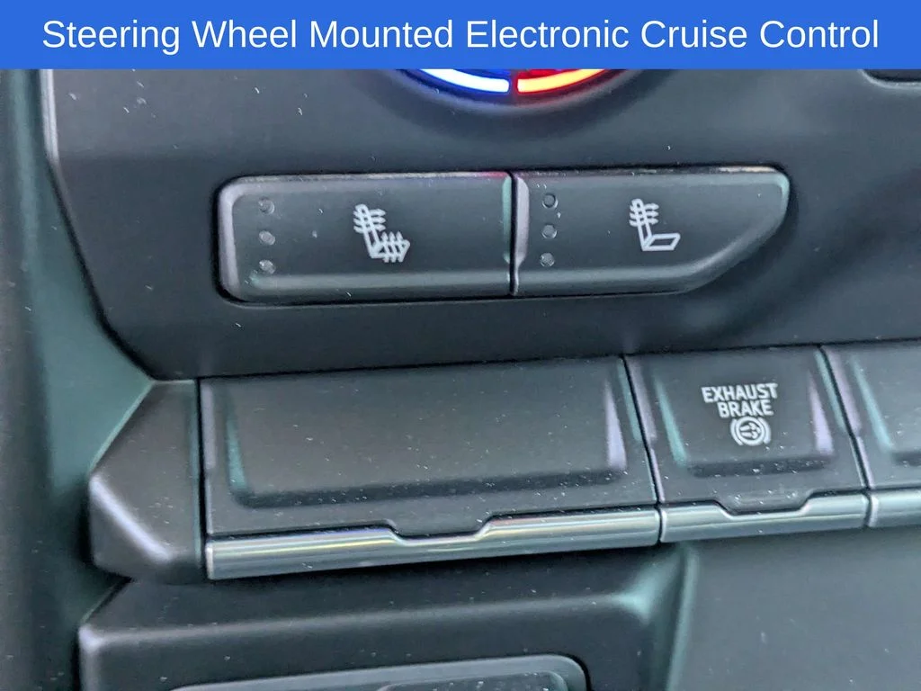Used 2022 White Chevrolet LT image 20
