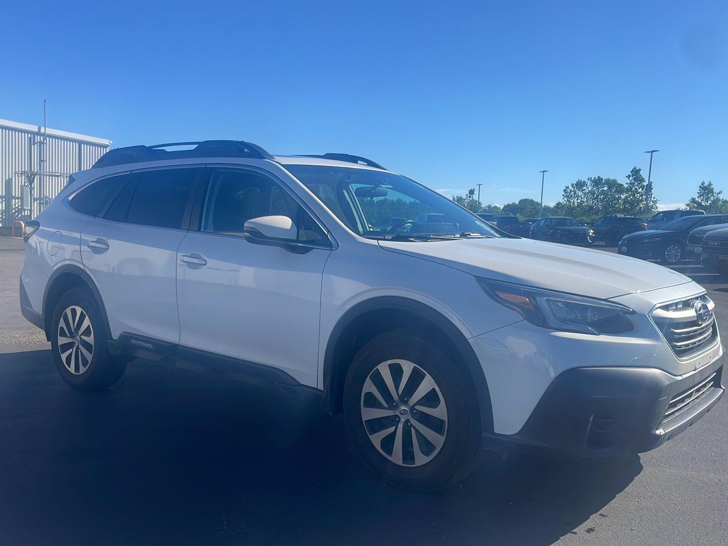 Used 2021  Subaru  image 7