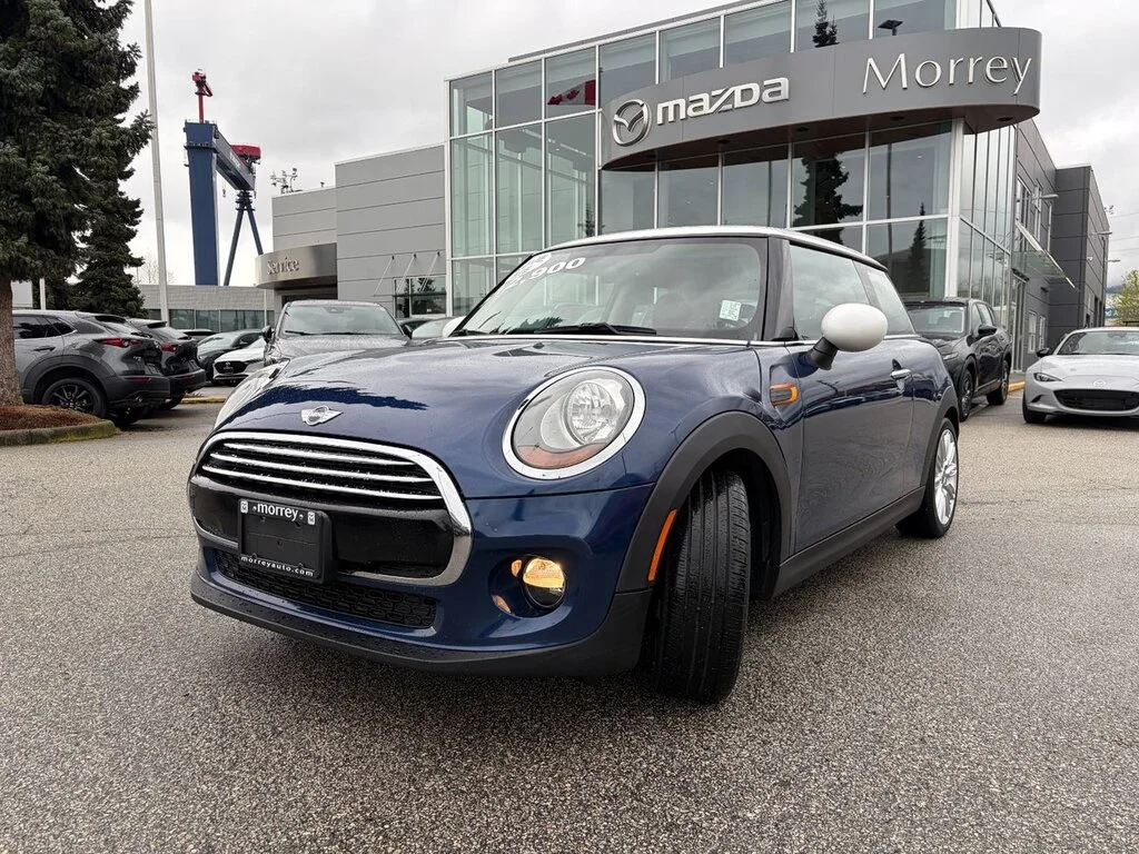 Used 2018  MINI 3 Door Great price,Fun to drive,Financing availa image 1