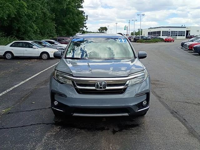 Certified Used 2022 GRAY Honda Touring w/Rear Captain