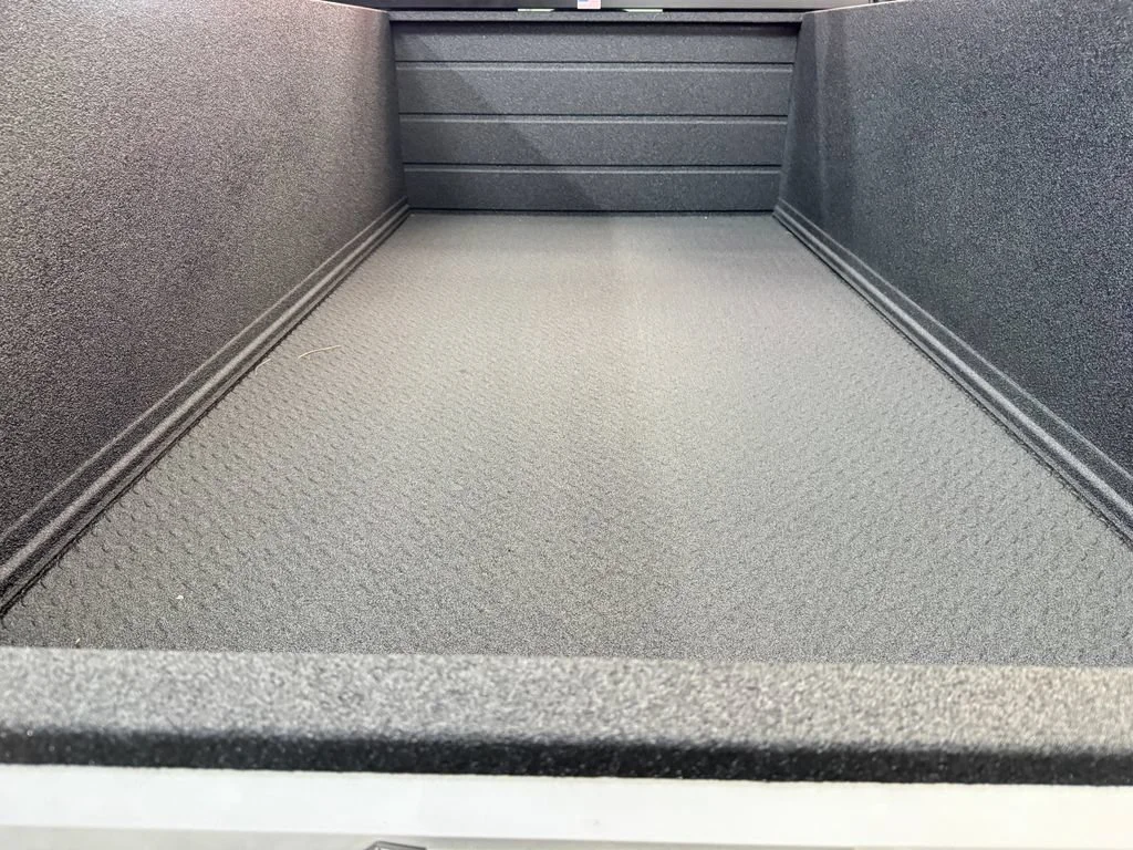 New 2026 Summit White GMC Pro image 7
