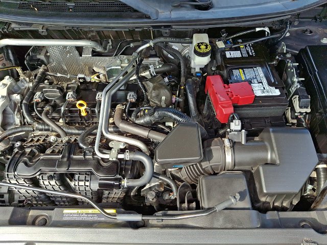 Used 2021 Gray Nissan SV image 27