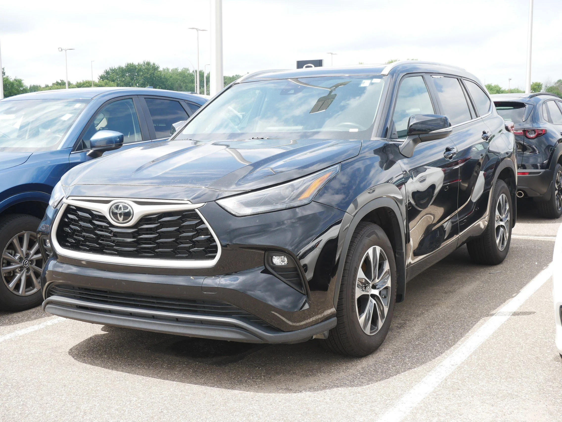Used 2024 Midnight Black Metallic Toyota XLE image 3