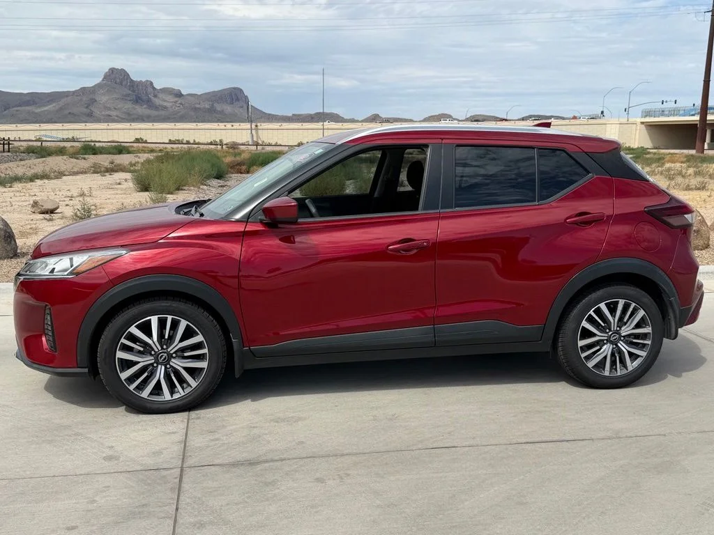 Used 2023 Red Nissan SV image 5