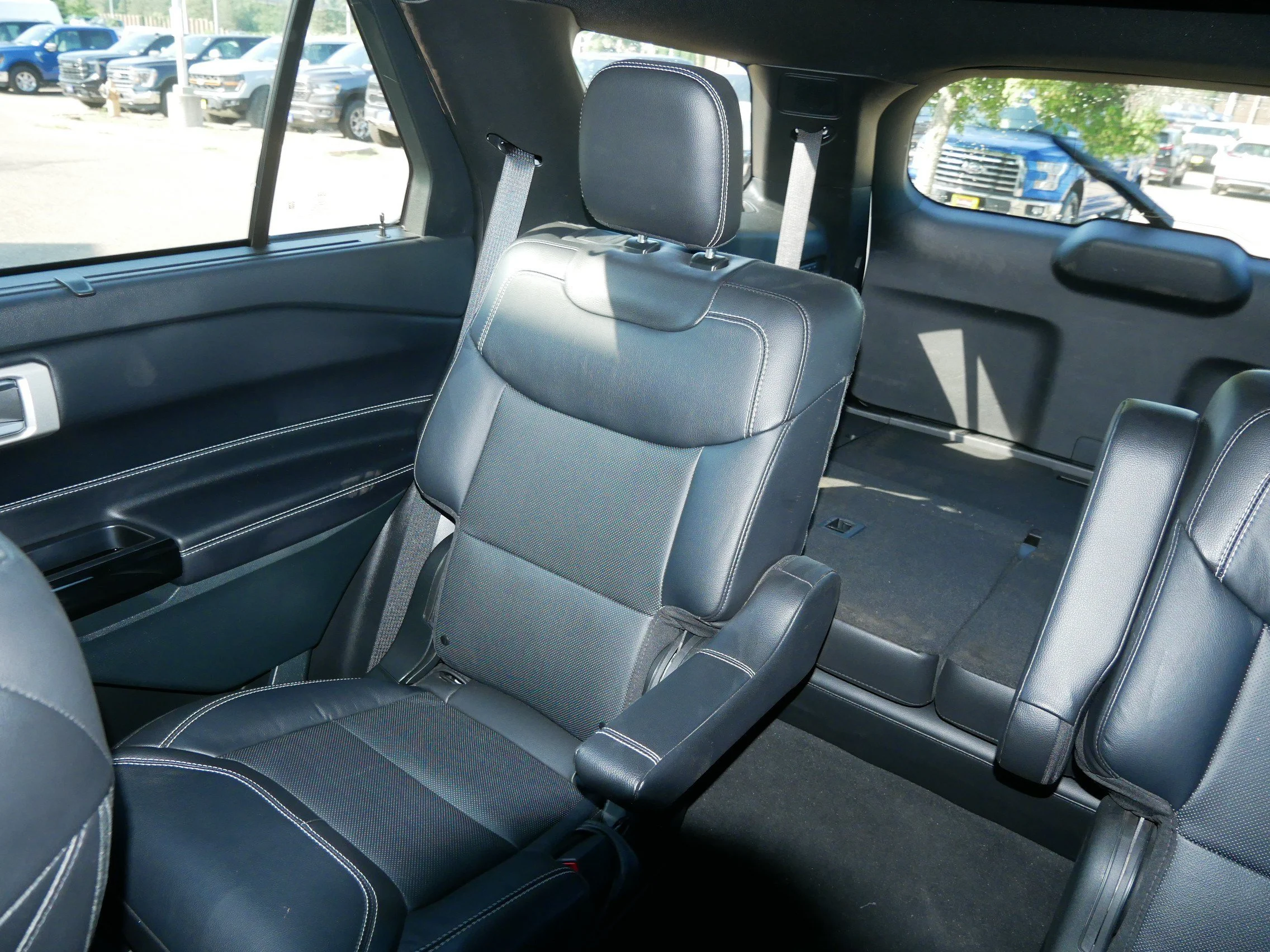 Used 2023 Star White Metallic Tri-Coat Ford ST image 12