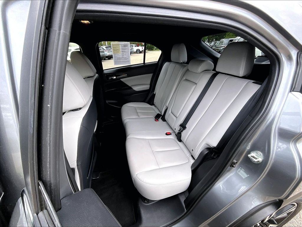 Used 2024 Gray Mitsubishi SE image 15