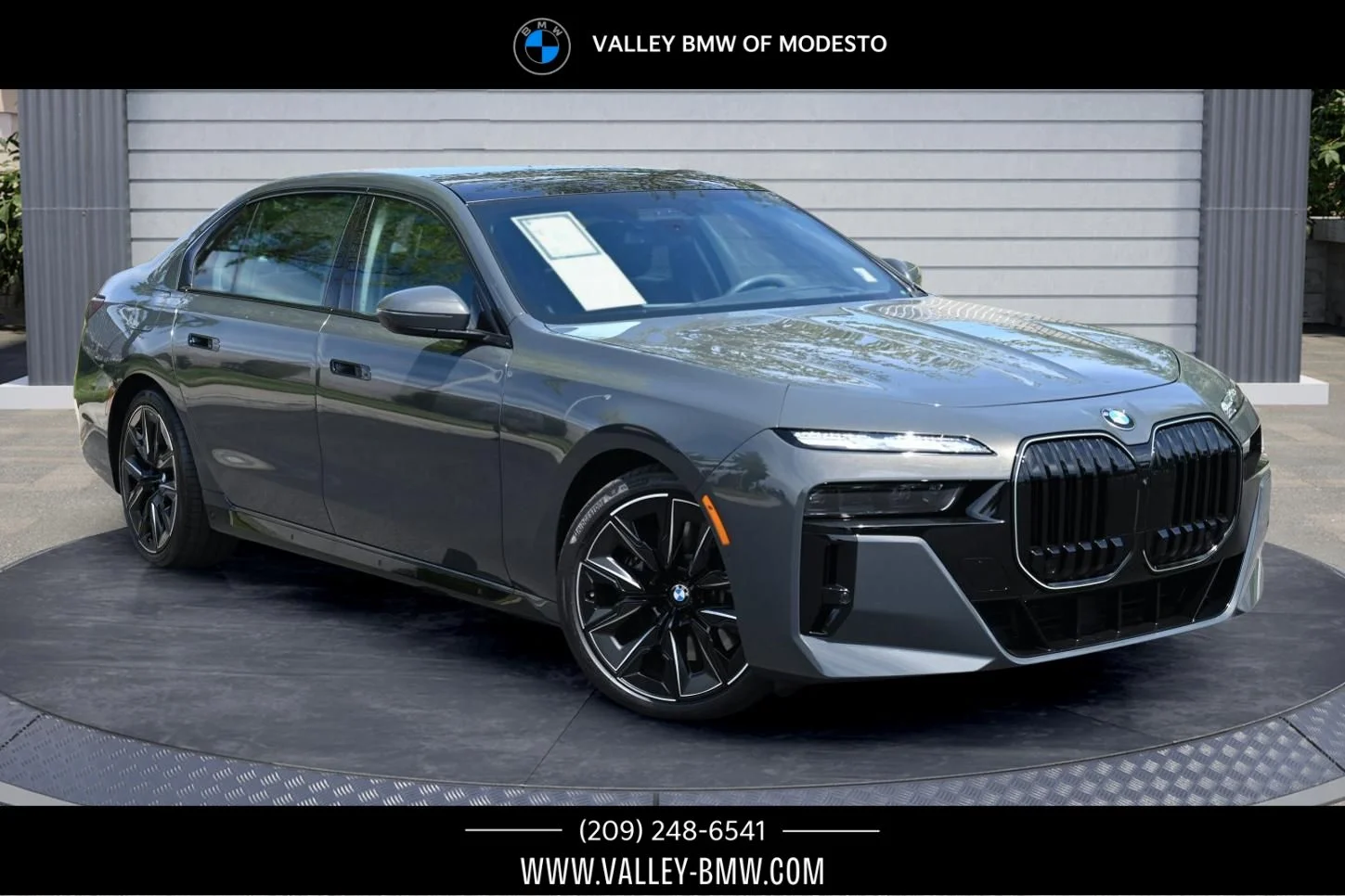 2025 BMW 7 Series 760i xDrive Sedan's photo