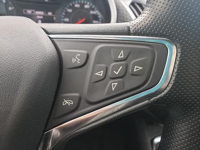Used 2023 White Chevrolet LT image 21