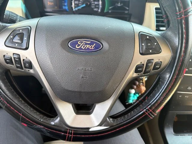 Used 2014 Gray Ford SEL image 14