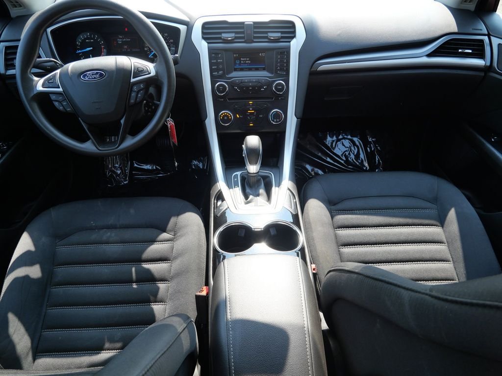 Used 2015 Red Ford SE image 14