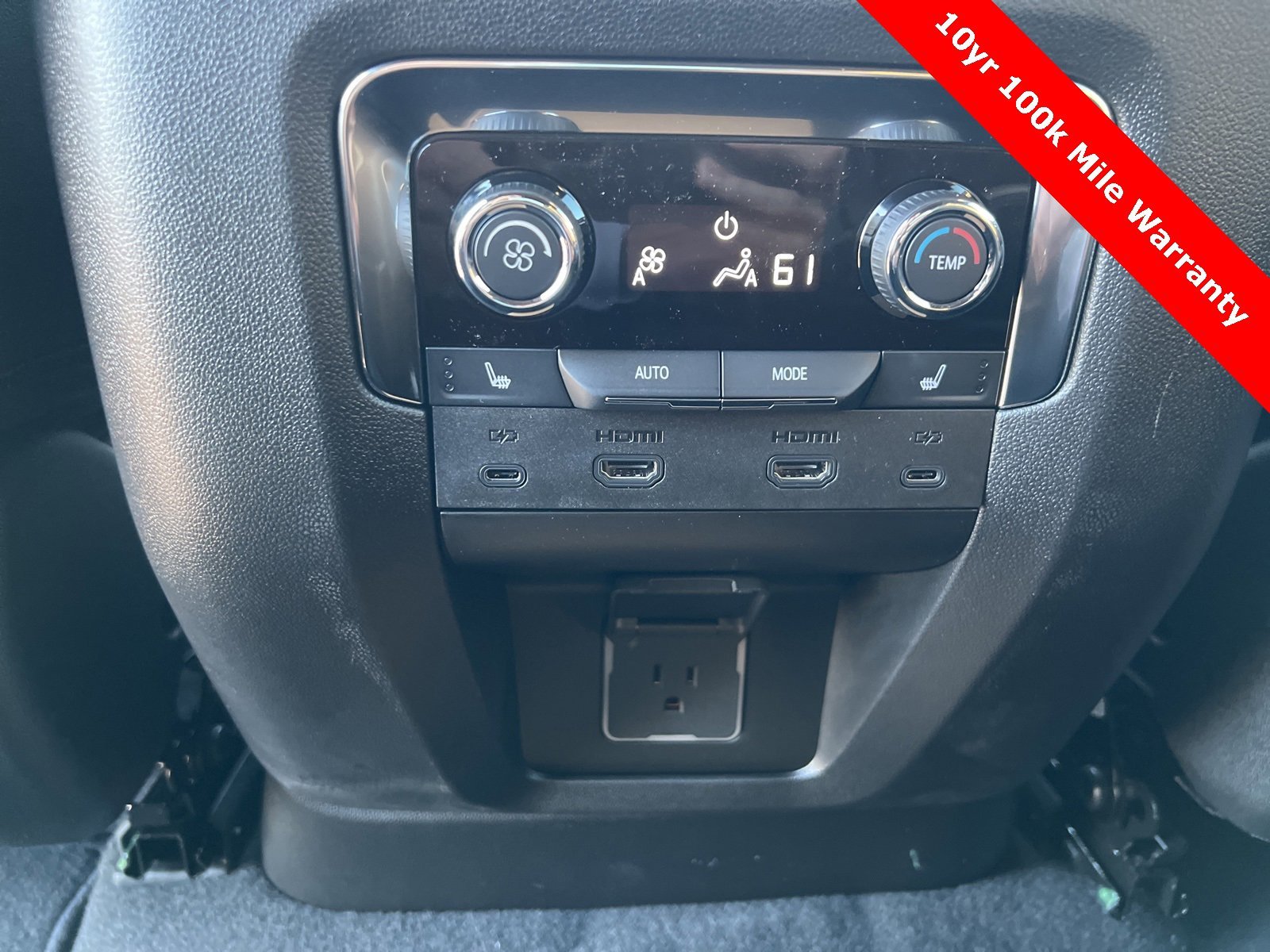 2025 Chevrolet Tahoe Premier - Photo 31