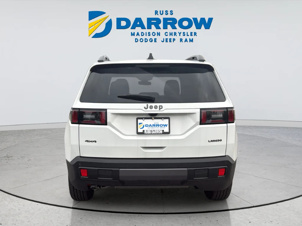 New 2026 Bright White Clear-Coat Exterior Paint Jeep Laredo image 4