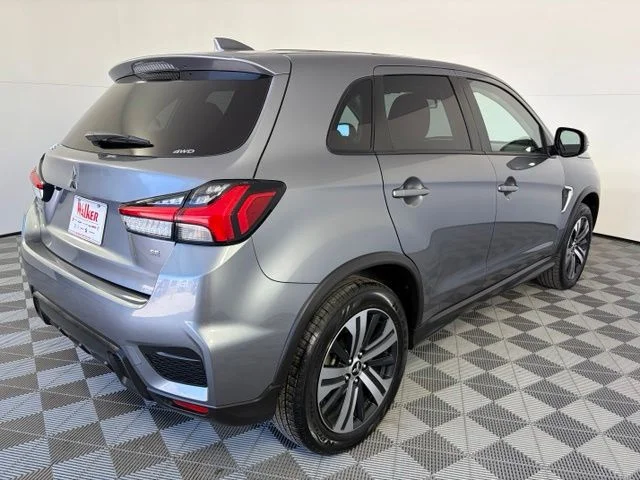 Used 2025 Gray Mitsubishi 2.0 S image 7