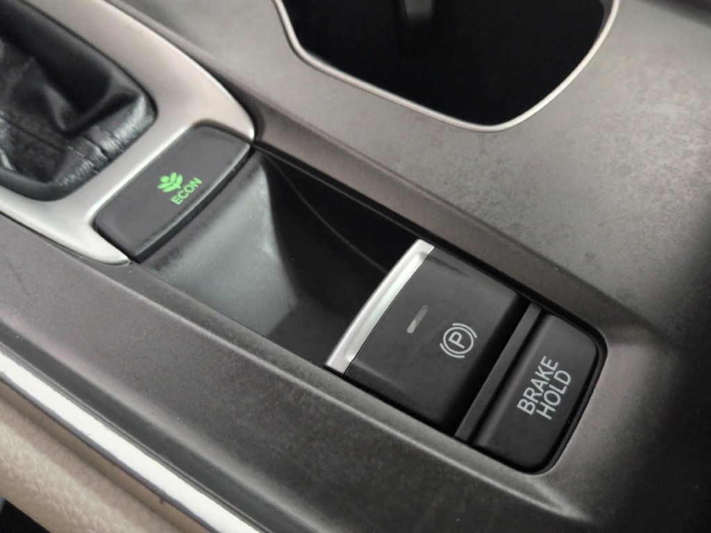 2019 Honda Accord LX - Photo 35