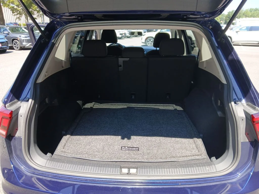Used 2021 Blue Volkswagen 2.0T S image 22