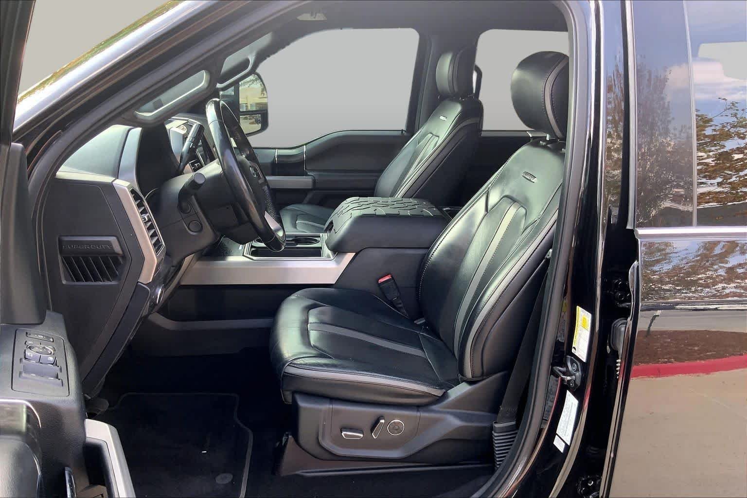 Used 2019 Agate Black Metallic Ford Platinum image 8