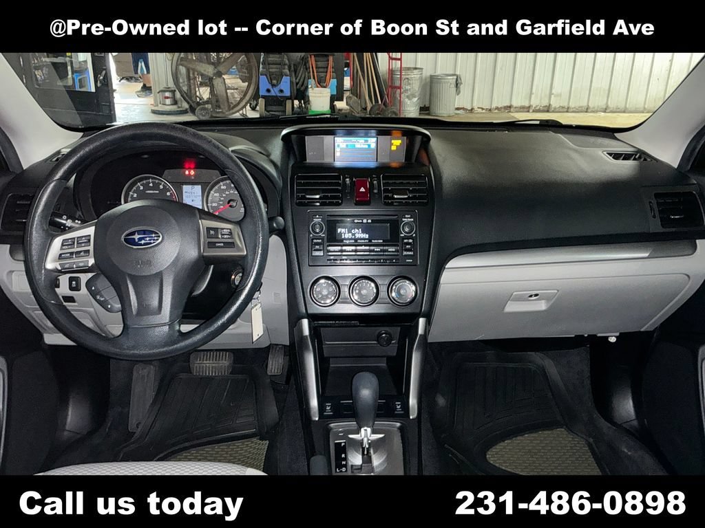 Used 2014 Grey Subaru 2.5i Premium image 18
