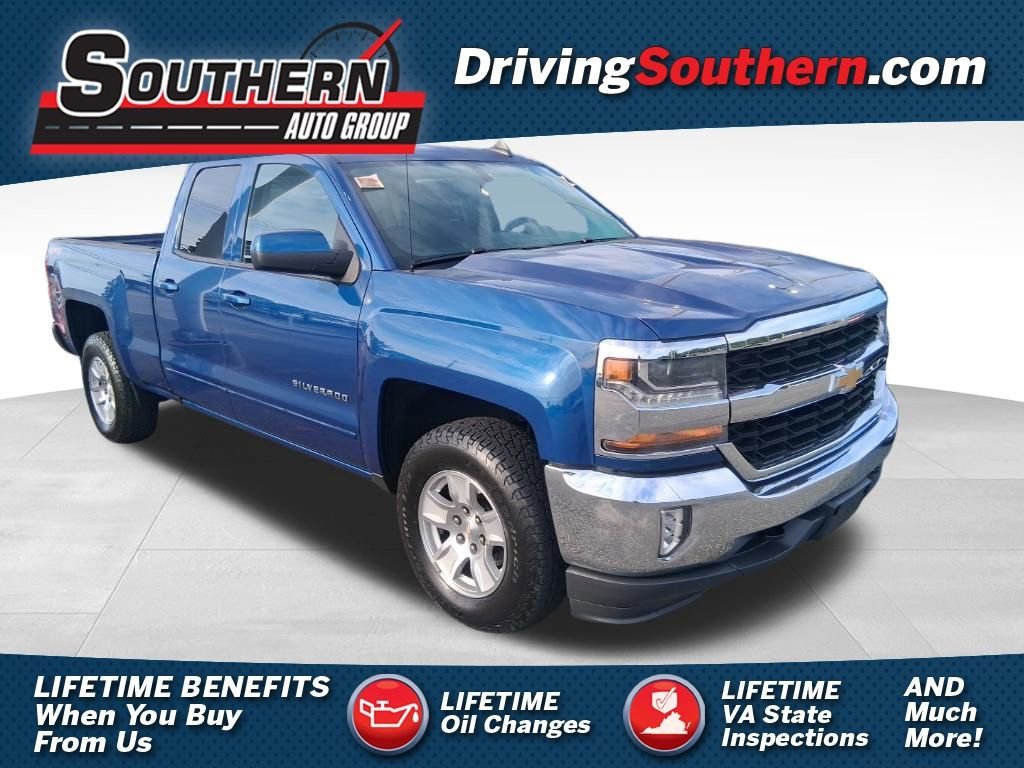 Used 2016 DEEP OCEAN BLUE METALLIC Chevrolet LT image 1