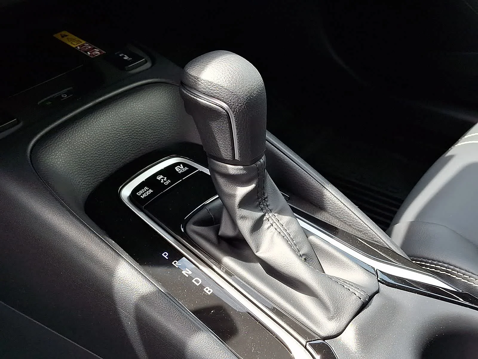 New 2026 Classic Silver Metallic Toyota  XLE image 15