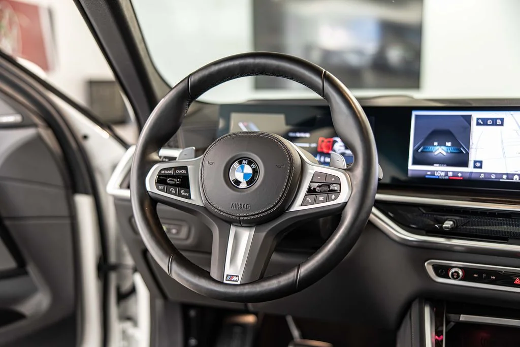 Used 2024 White BMW xDrive40i image 37