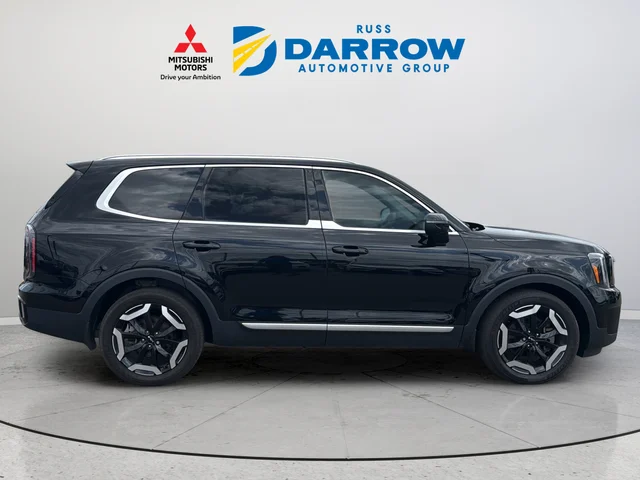 Used 2023 Black Kia EX image 6