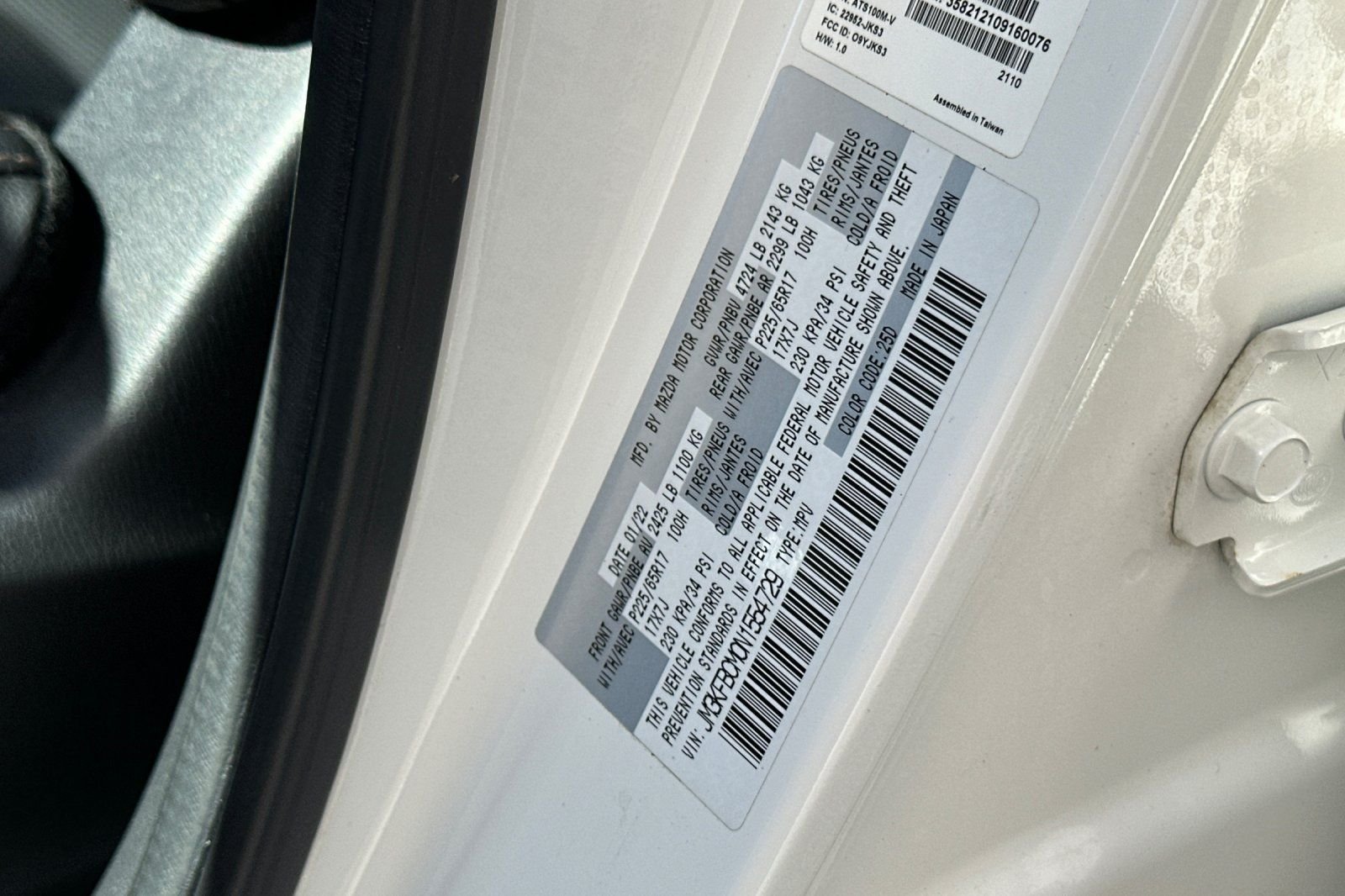Used 2022 White Mazda 2.5 S Preferred Package AWD image 33