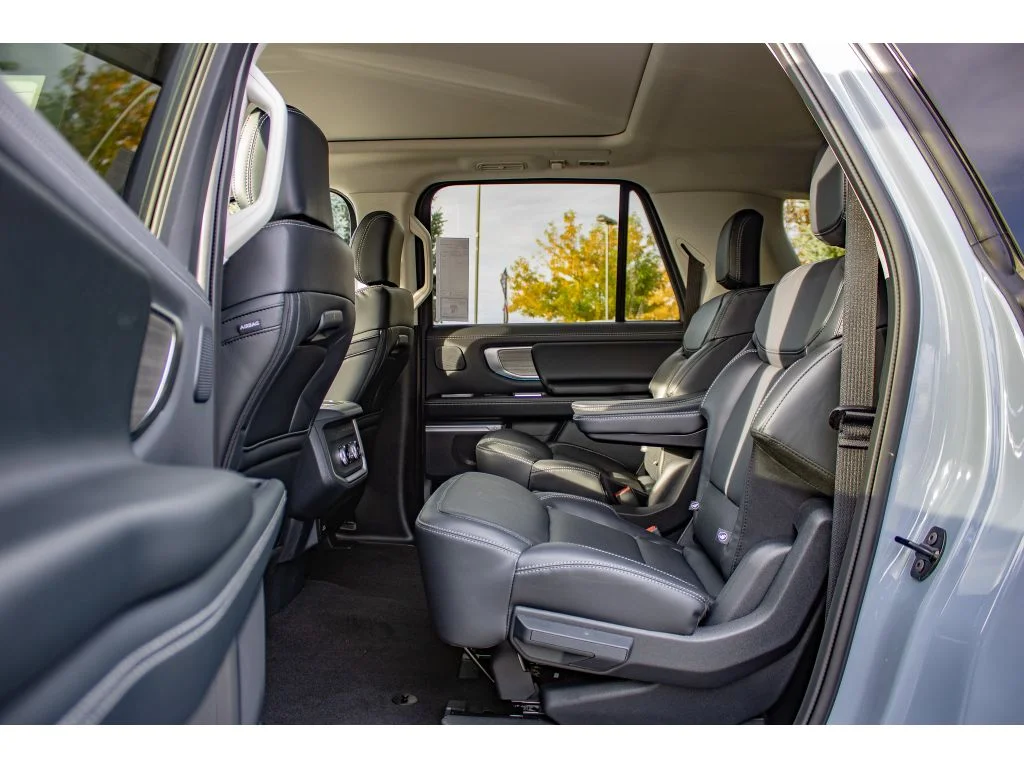 New 2025 Glacier Gray Metallic Tc Ford Platinum image 40