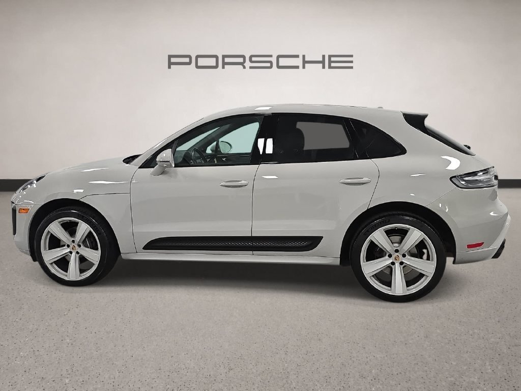Certified Used 2023  Porsche  image 2