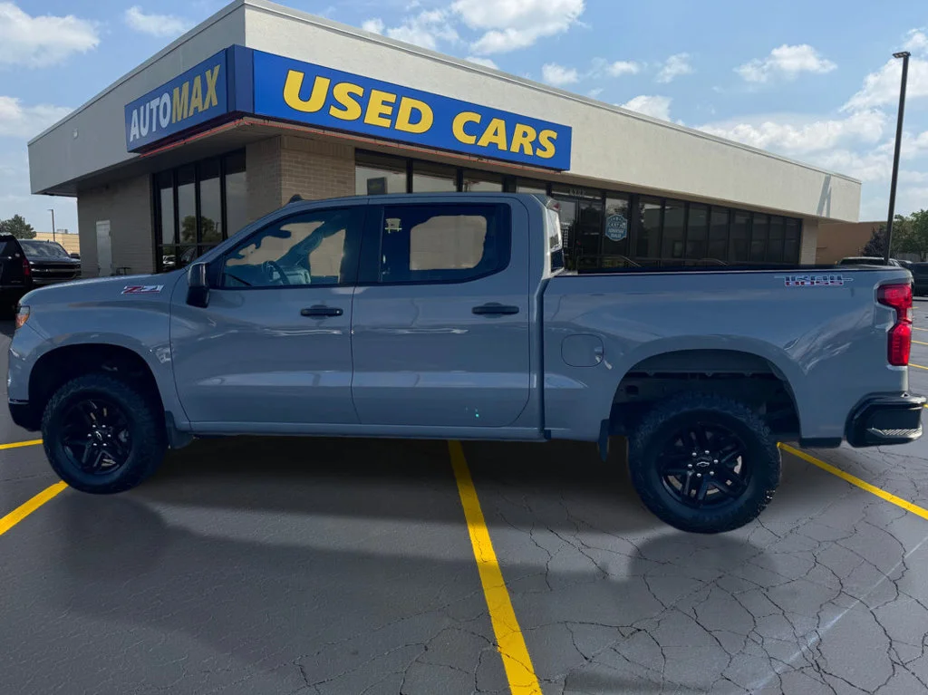 Used 2025 Slate Gray Metallic Chevrolet Custom Trail Boss image 8