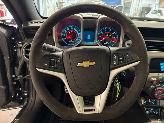 Used 2012 Ashen Gray Metallic Chevrolet ZL1 image 21