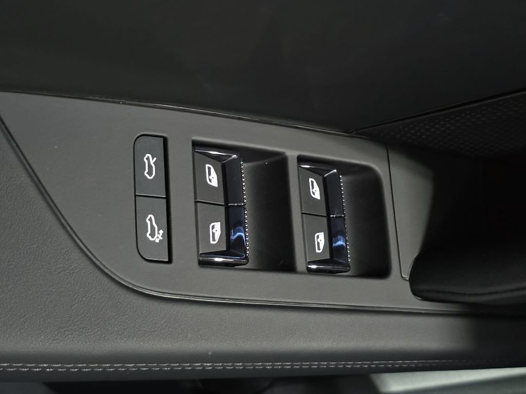 New 2026  Porsche Turbo image 21