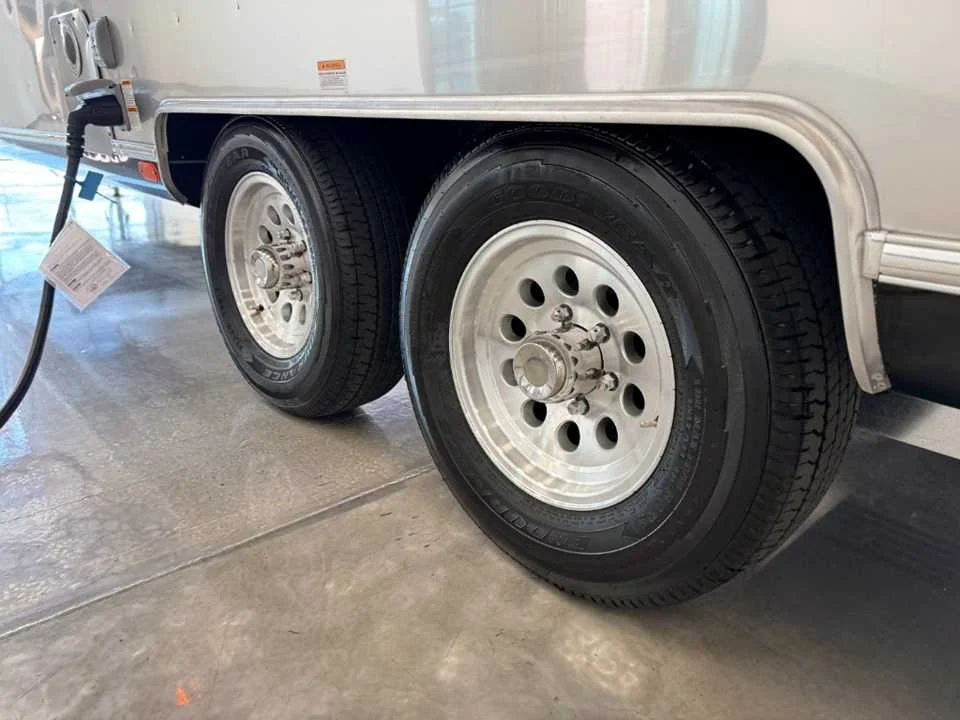 New 2026 SILVER AIRSTREAM  image 25