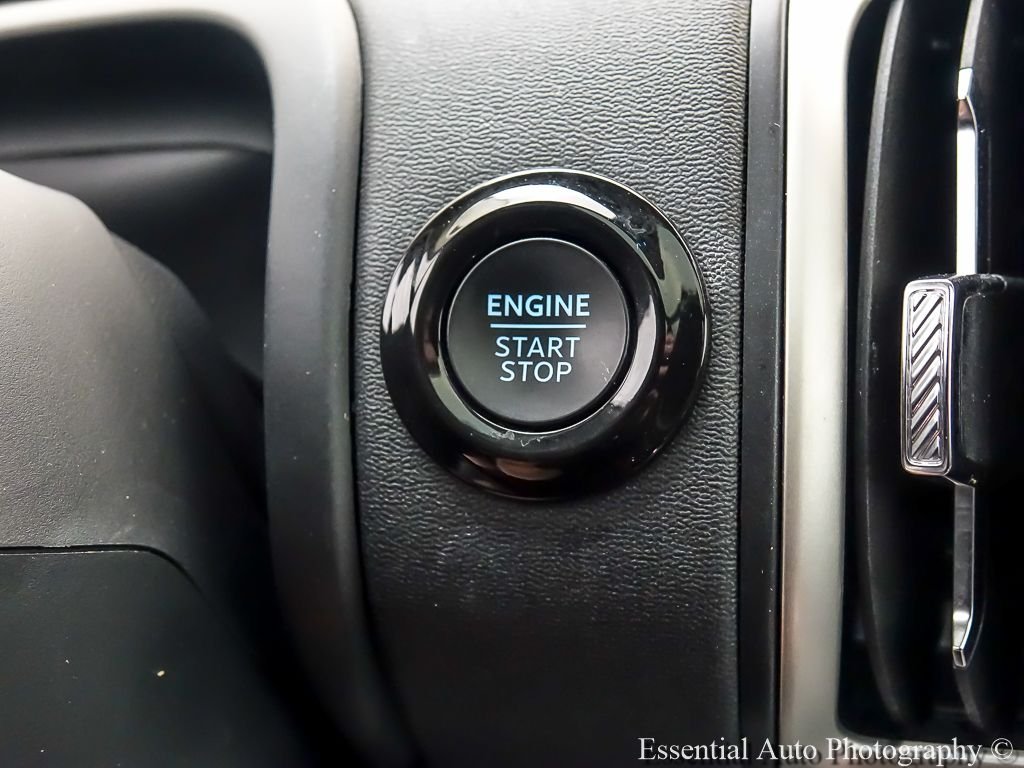 Used 2025 Oxford White Ford Active image 17