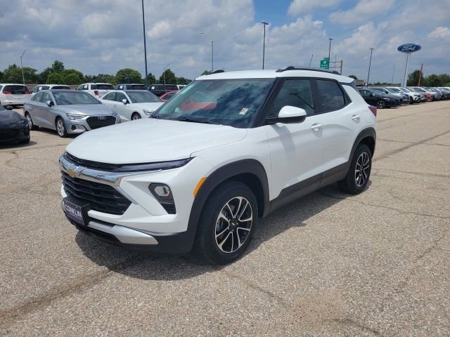 New 2026 Summit White Chevrolet LT image 17