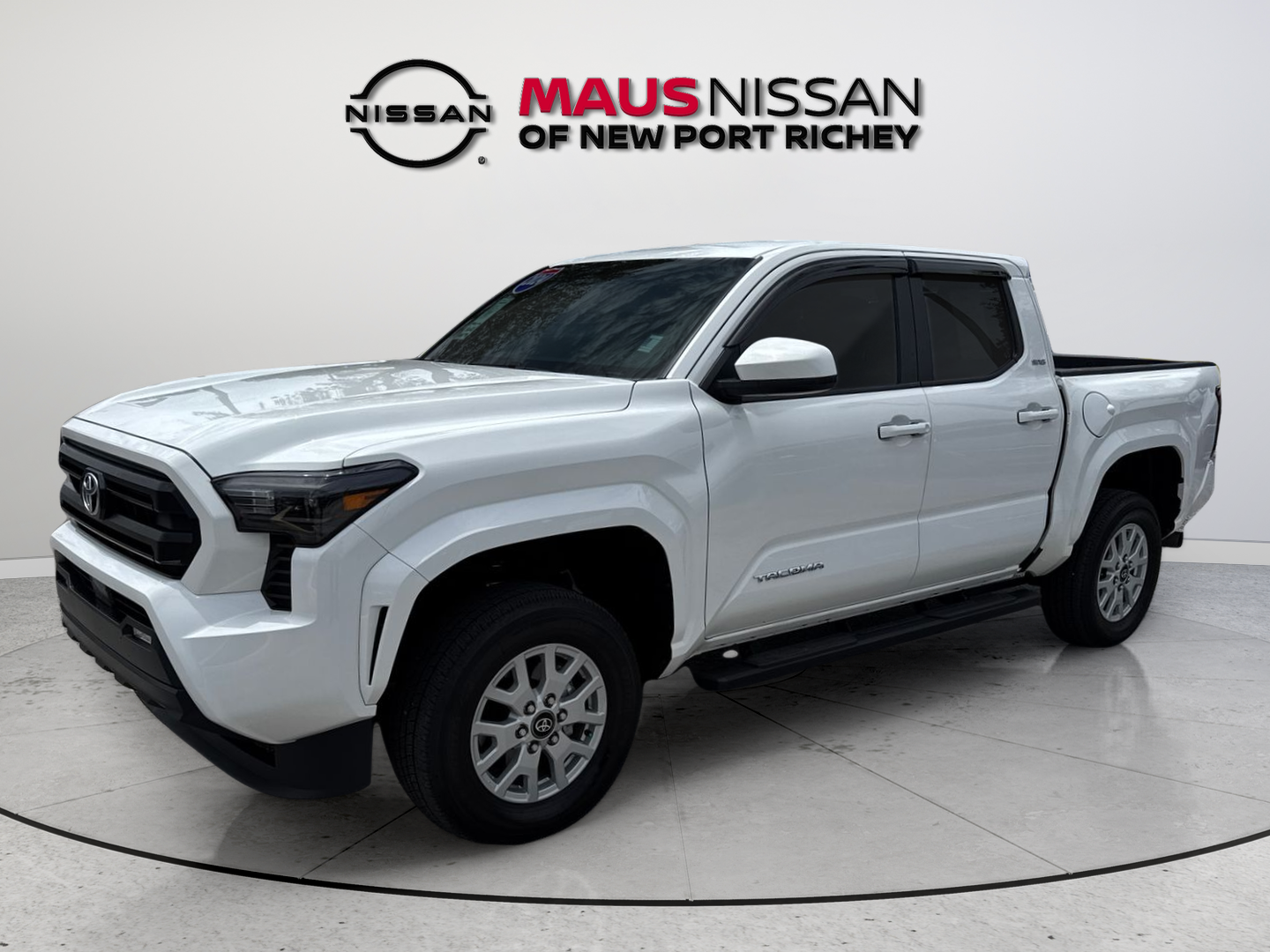 Used 2024 White Toyota SR5 image 5