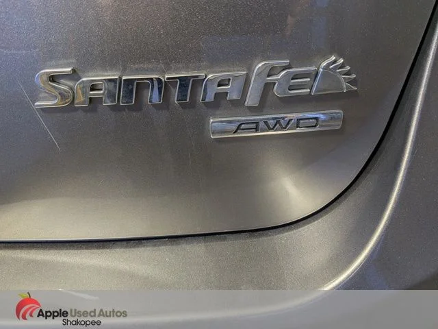 Used 2011 Gray Hyundai SE image 9