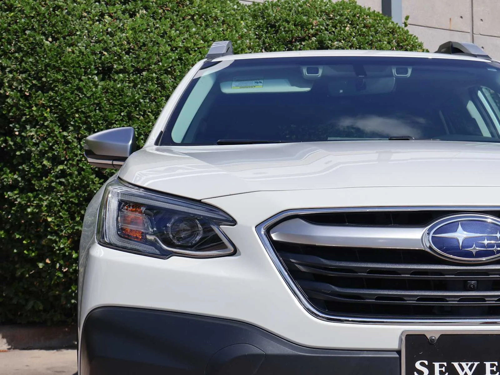 Certified Used 2022 Crystal White Pearl Subaru Touring XT image 4