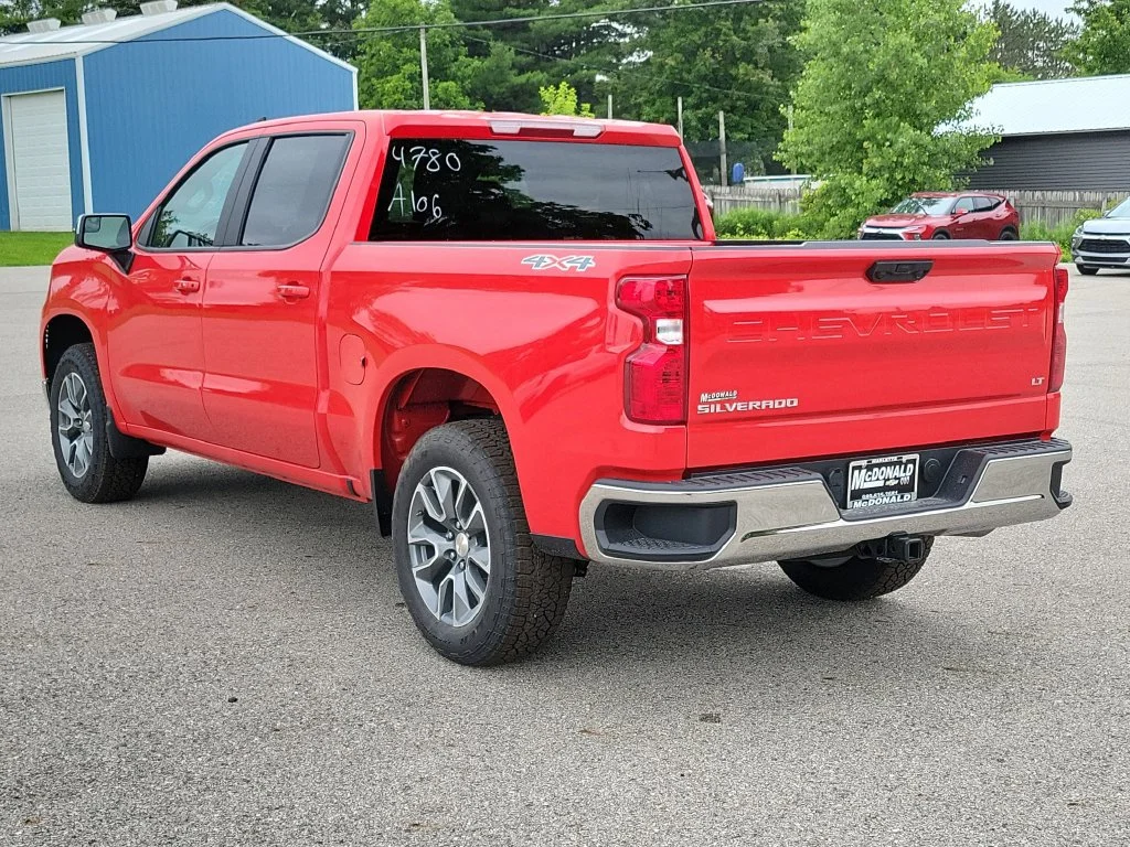 New 2026 Red Hot Chevrolet LT (2FL) image 4