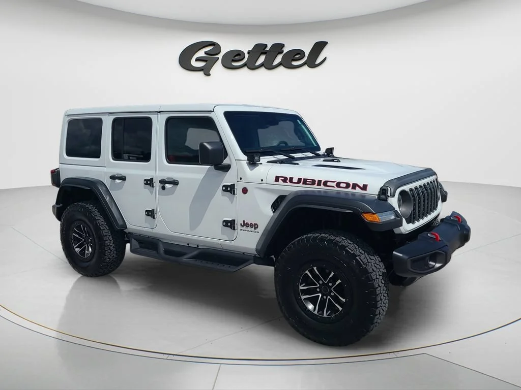 Used 2025 White Jeep 4-Door Rubicon 4x4 image 3