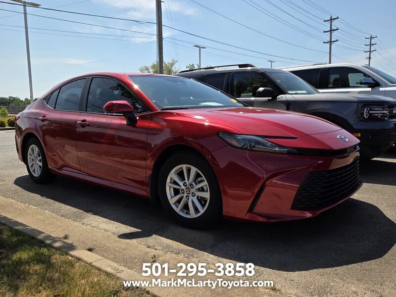 Used 2025 Red TOYOTA LE image 2