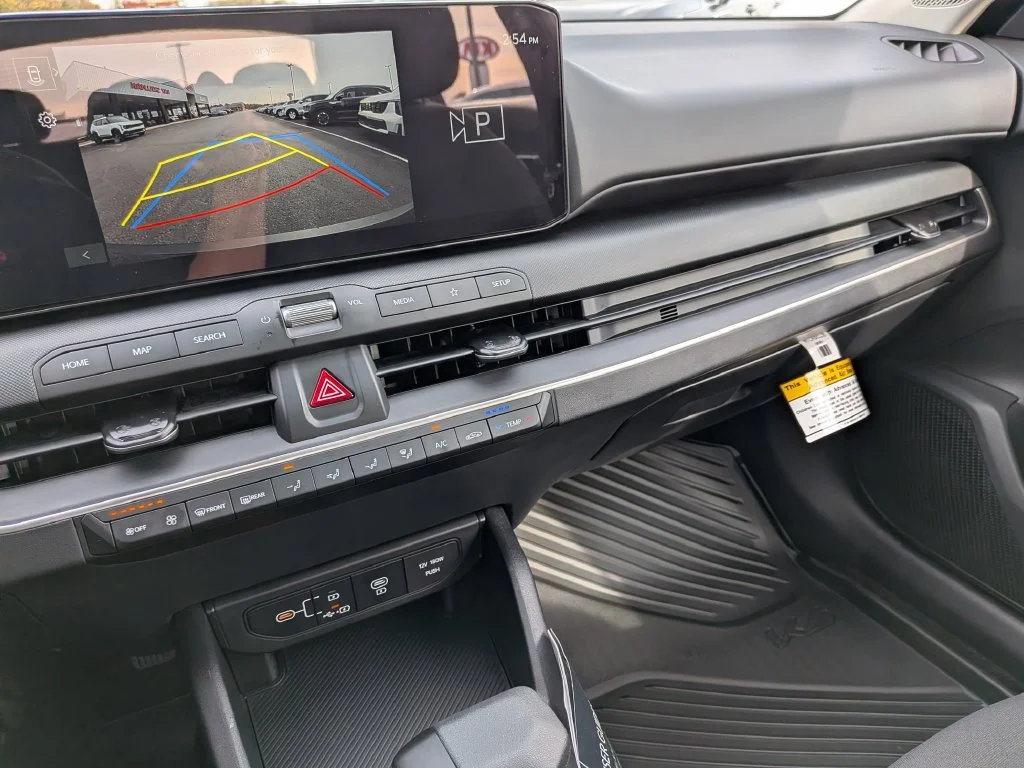 New 2027 Aurora Black Kia LXS image 43