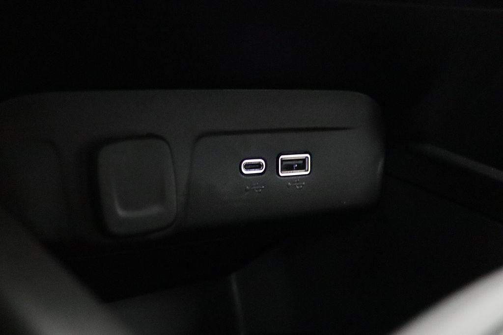 2025 Chevrolet Trax LS - Photo 29