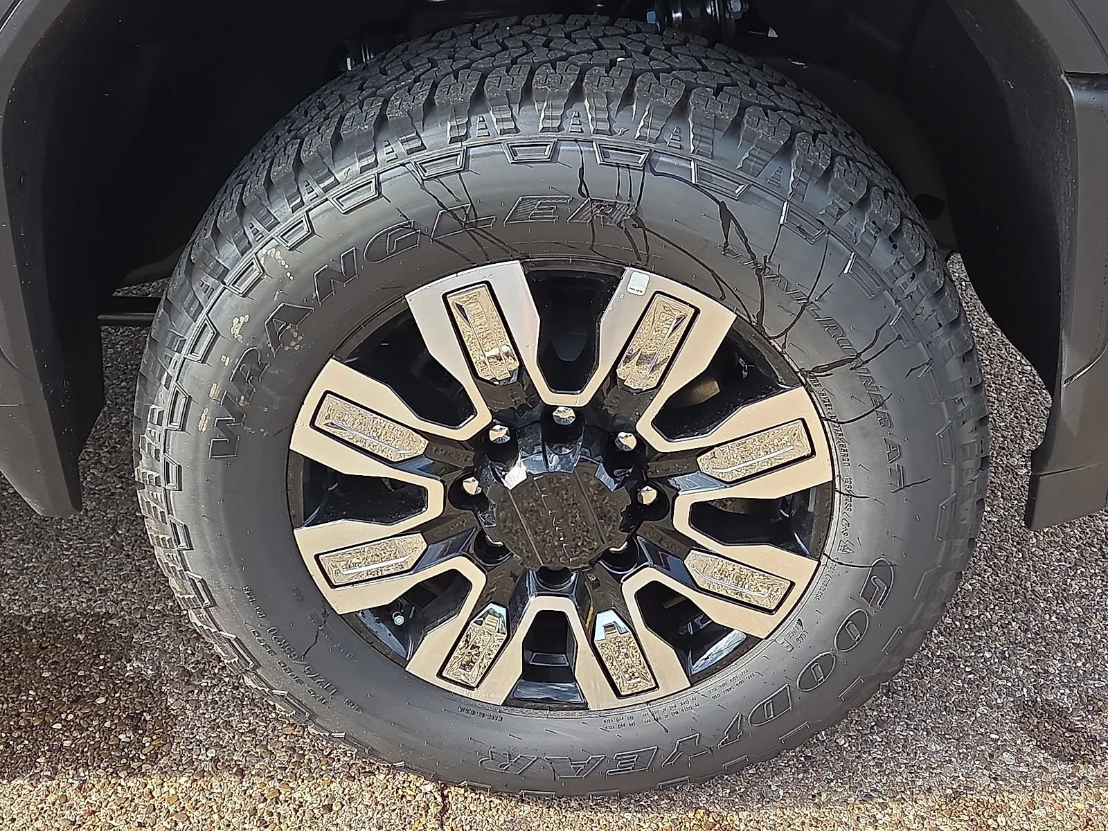 New 2026 Glacier White Tricoat GMC Denali image 7