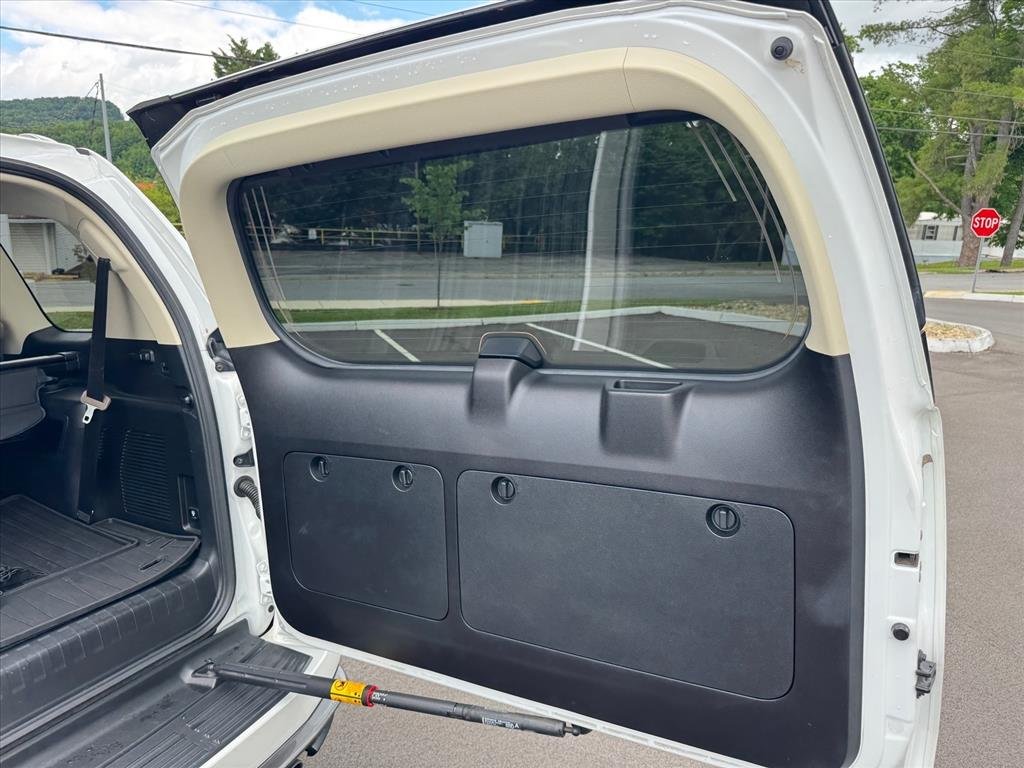 Used 2021 Starfire Pearl Lexus 460 Premium image 28