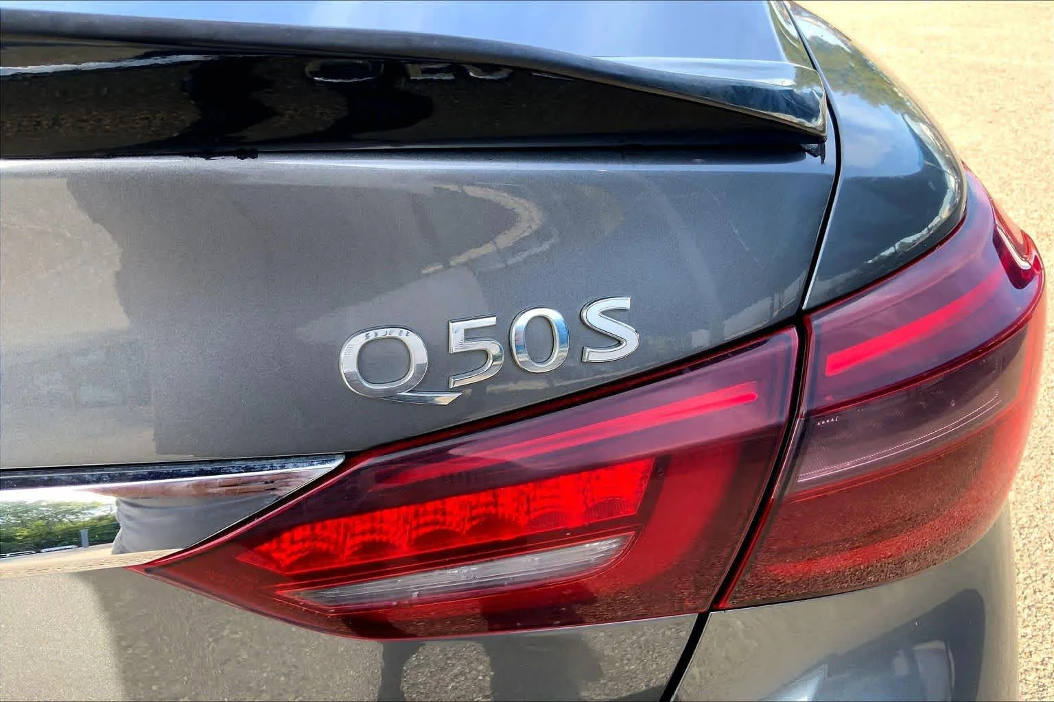 Used 2018 Graphite Shadow INFINITI 3.0t SPORT image 10