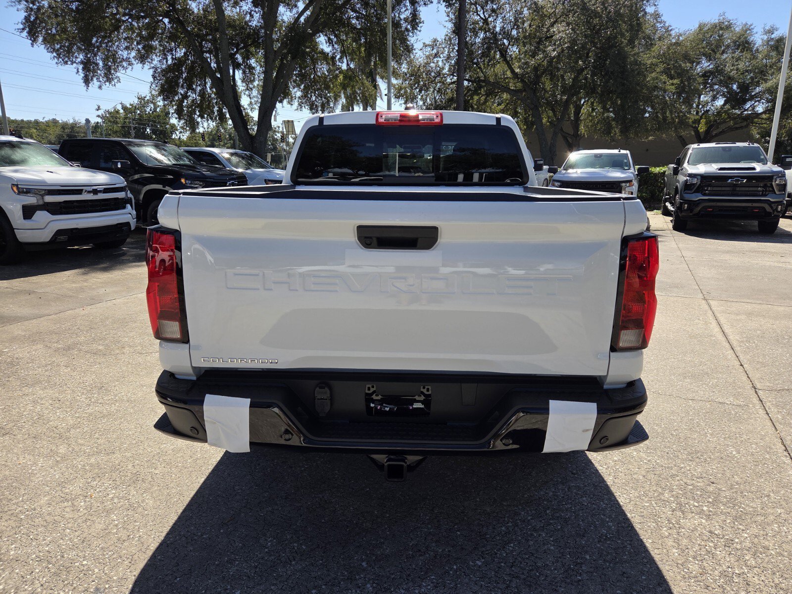 New 2026 Summit White Chevrolet WT image 6