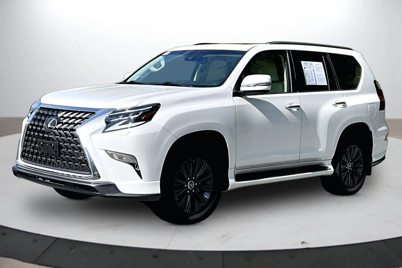 Used 2020  Lexus 460 image 4