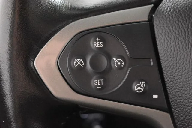 Used 2022 Blue Chevrolet Z71 image 22