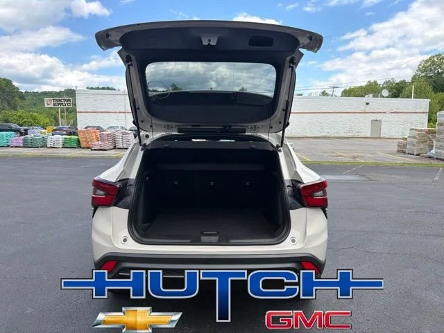 New 2026 White Sands Chevrolet 2RS image 16