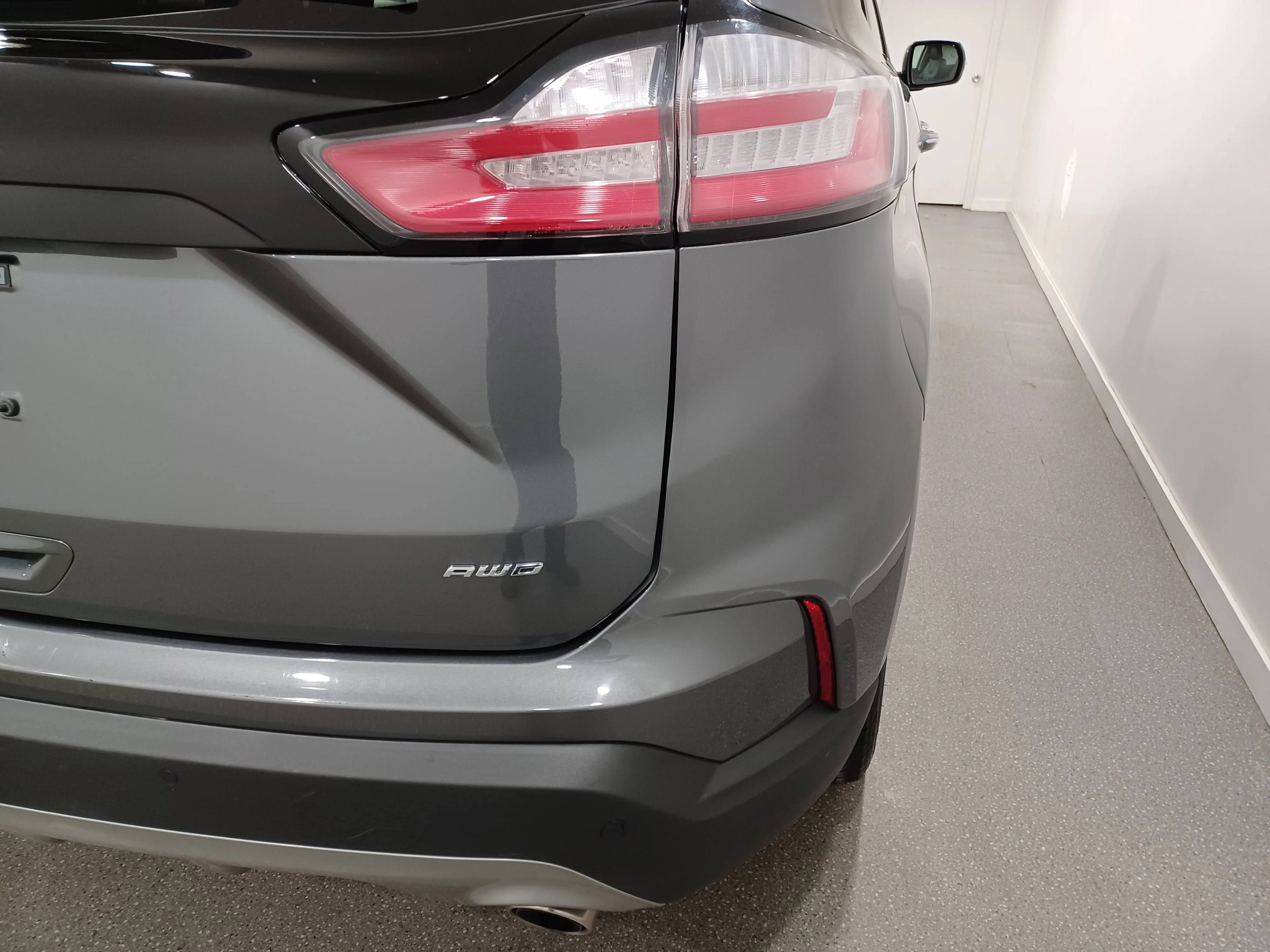 Certified Used 2024 Carbonized Grey Metallic Ford Titanium AWD*Remote Start | Nav | Htd Leather | Blind Spot Detection | Park Assist | Bang & Olufsen® image 22